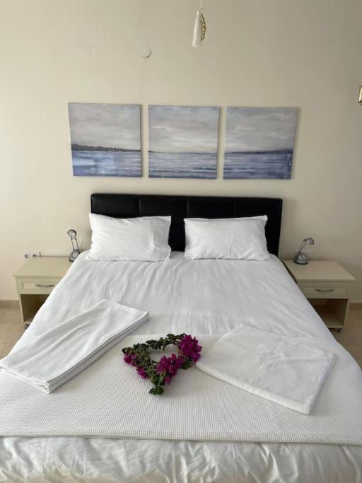 באלאק Excellent 3 Storey Villa With A Swimming Pool מראה חיצוני תמונה